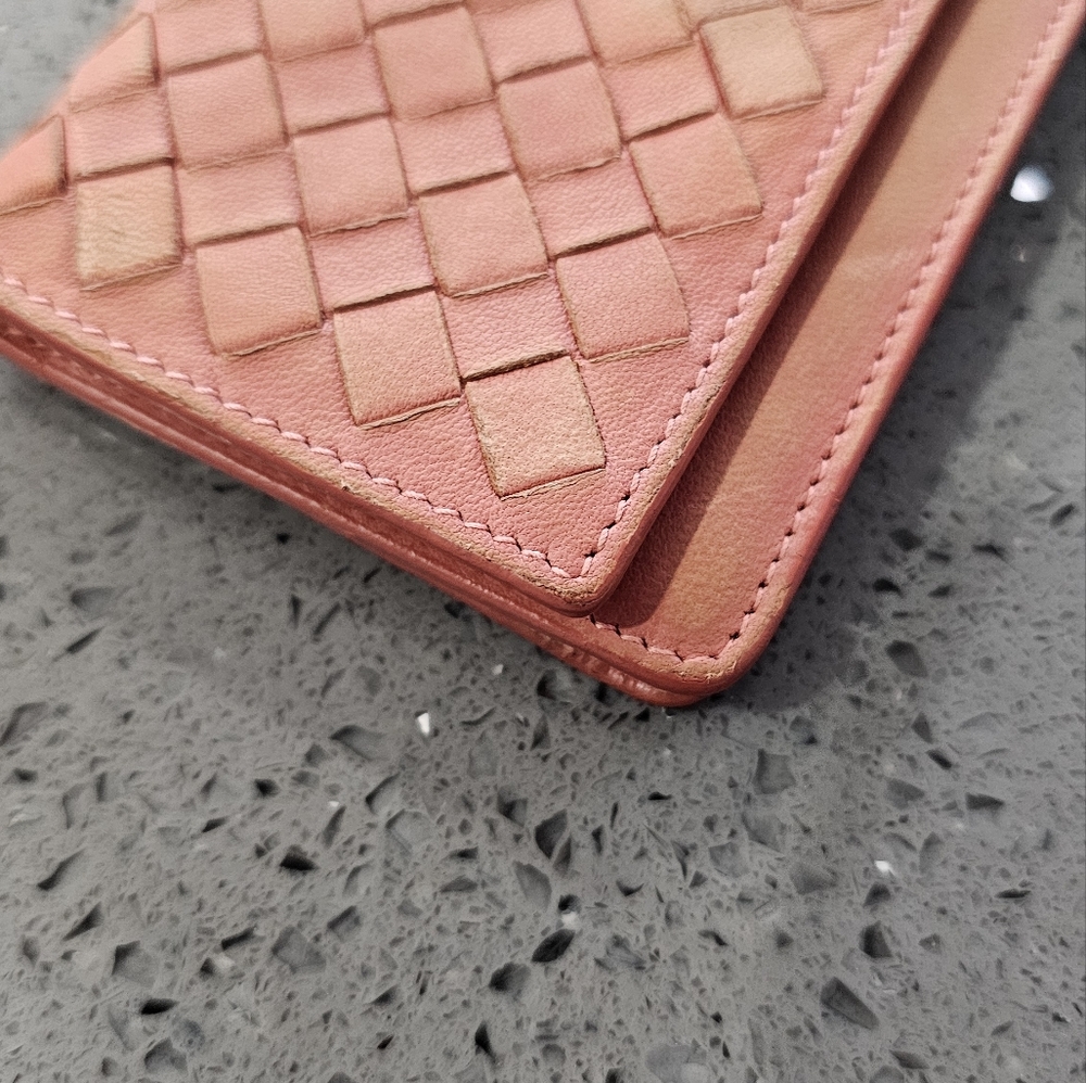 Bottega Veneta Intrecciato Weave Leather Compact Wallet - Picture 12 of 15